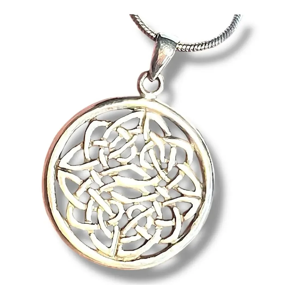 Round CELTIC Design in a Genuine Silver Necklace